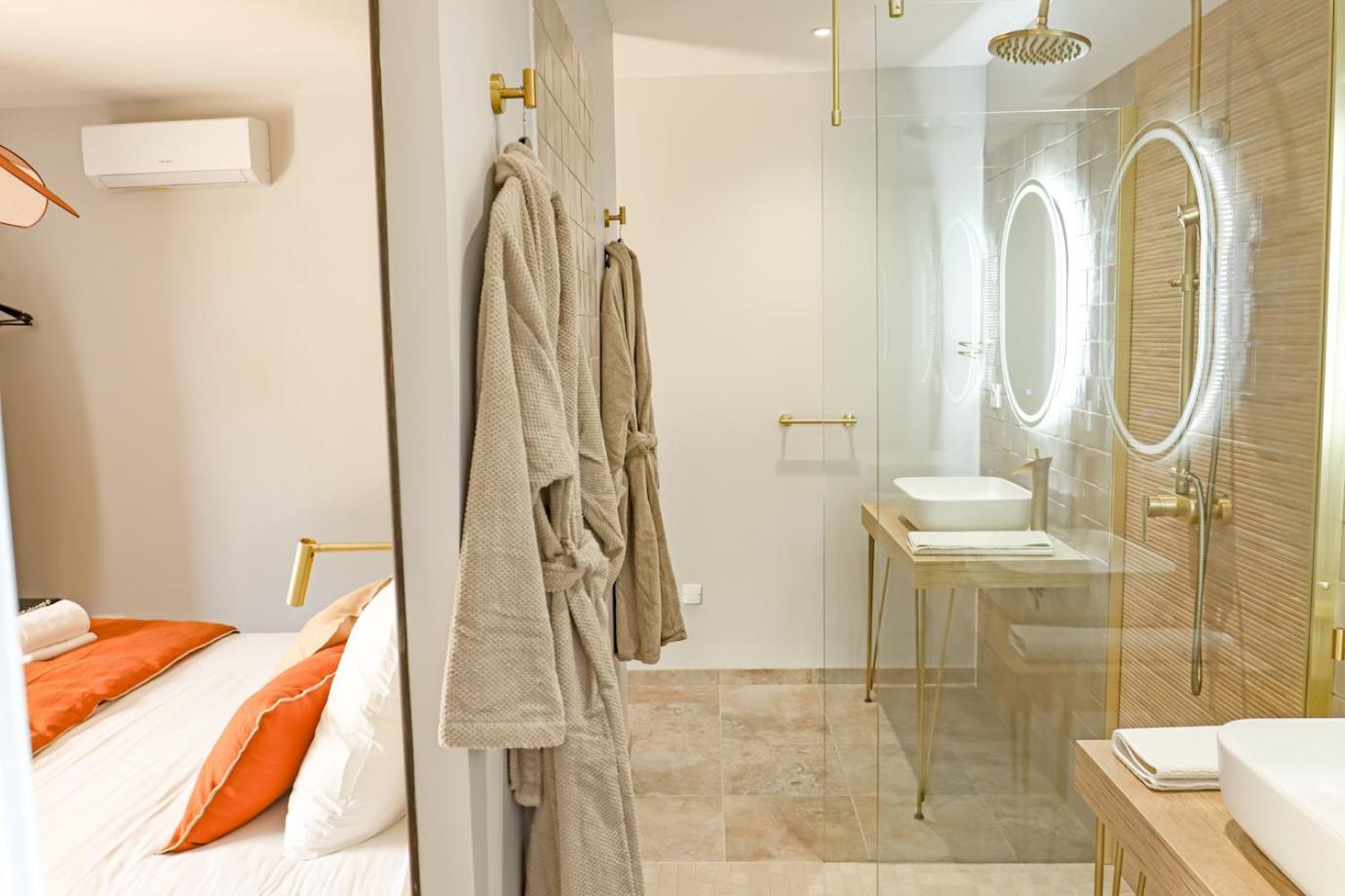 Les Gites De Laure - L'Eden Romantique, Chambres Hotes, Spa Prive, Couloir De Nage, Adults Only Malves-en-Minervois Exteriér fotografie