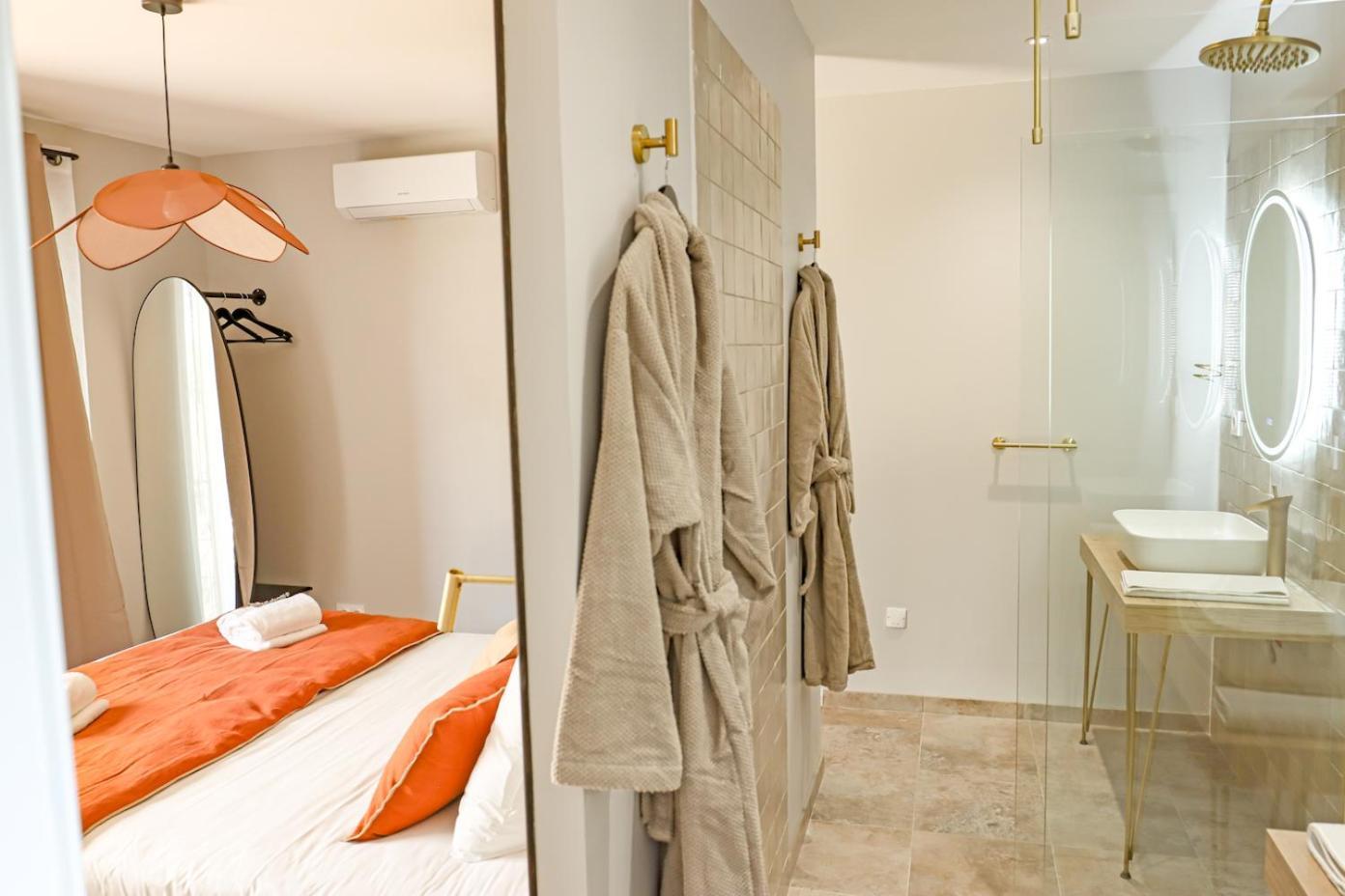 Les Gites De Laure - L'Eden Romantique, Chambres Hotes, Spa Prive, Couloir De Nage, Adults Only Malves-en-Minervois Exteriér fotografie